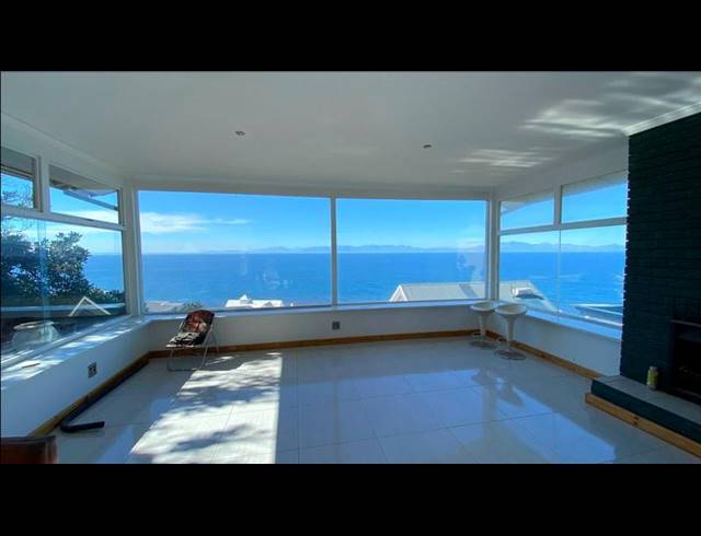 5 BEDROOM HOUSE FOR SALE IN MURDOCK VALLEY